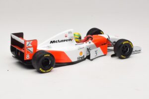 McLaren MP4/8 Ford #8 A. Senna Winner European GP 1993 Minichamps 1:18 540931818 Métal — image 6 sur 7