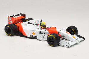 McLaren MP4/8 Ford #8 A. Senna Winner European GP 1993 Minichamps 1:18 540931818 Métal — image 7 sur 7