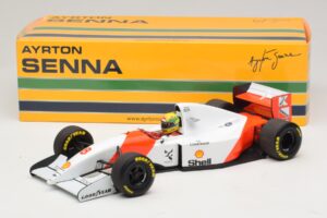 McLaren MP4/8 Ford #8 A. Senna Winner Japanese GP 1993 Minichamps 1:18 540931878 Métal — image 2 sur 7