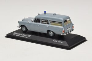 Mercedes 190 W110 Ambulance DRK Minichamps 1:43 400037270 Métal — image 3 sur 4