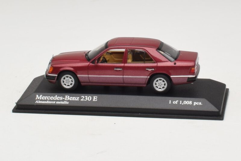 Mercedes 230E W124 Rouge Métallisé Minichamps 1:43 400037001 Métal