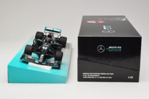 Mercedes AMG Petronas W11 EQ Performance #44 L. Hamilton 91st F1 Win Eifel GP 2020 Minichamps 1:18 113201144 Métal — image 6 sur 6