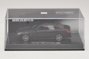 Mercedes Brabus 850 E63 W212 Noir Mat Minichamps 1:43 437034101 Métal — image 4 sur 5
