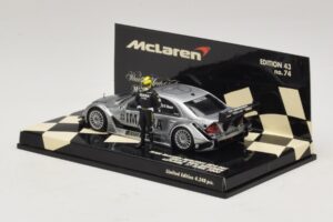 Mercedes C203 DTM Team McLaren Mercedes MP4-98T Mika & Erja Hakkinen Lapland 17 April 2000 Minichamps 1:43 530984378-P1 Métal — image 3 sur 4