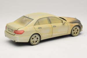Mercedes E-Class W212 Brûlée Dubaï Voiture D'art Minichamps 1:18 MB008 Métal — image 2 sur 6