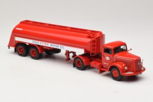 Mercedes LS315 Tanksattelzug Esso Minichamps 1:43 499034770 Métal — image 4 sur 6