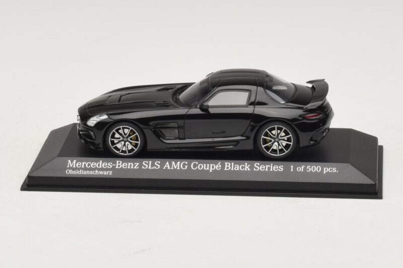 Mercedes SLS AMG C197 Black Series Noir Métallisé Minichamps 1:43 437033020 Métal