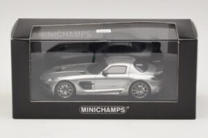 Mercedes SLS AMG C197 Black Series Gris Métallisé Minichamps 1:43 437033024 Métal — image 4 sur 4