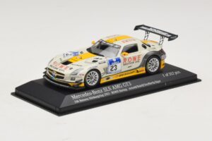 Mercedes SLS AMG GT3 #23 Rowe Racing Arnold / Roloff Nurburgring 24 Hours 2013 Minichamps 1:43 410133223 Métal — image 2 sur 4