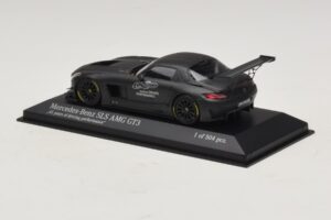 Mercedes SLS AMG GT3 45 Years of Driving Performance Noir Minichamps 1:43 410133200 Métal — image 3 sur 4