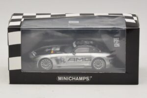 Mercedes SLS AMG GT3 #96 M. Hakkinen / R. Arnold 6 Hours of Zhuhai 2011 Minichamps 1:43 410113296 Métal — image 4 sur 4