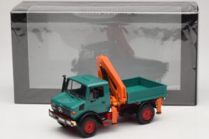 Mercedes Unimog 1300 L Benne avec Grue de Chargement Minichamps 1:43 439033000 Métal — image 6 sur 6