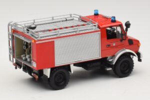 Mercedes Unimog 1300 L TLF 8/18 FF Oberammergau Minichamps 1:43 439033071 Métal — image 2 sur 6