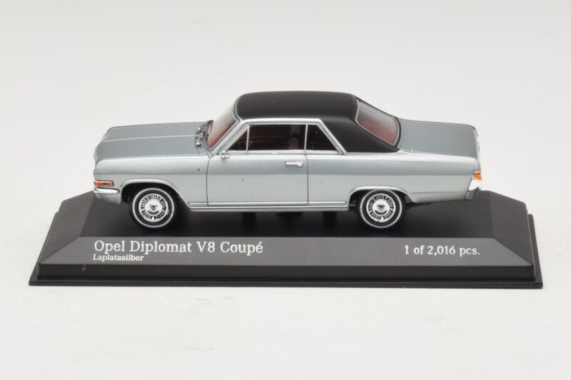 Opel Diplomat A V8 Coupe Argent Minichamps 1:43 Opel Diplomat A V8 Coupe Argent Minichamps 1:43 400048020 Métal