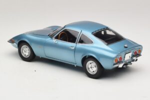 Opel GT Blue Metallic Minichamps 1:18 180049030 Métal — image 7 sur 8