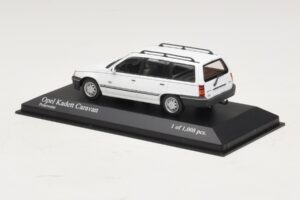 Opel Kadett E Caravan Blanc Minichamps 1:43 400045911 Métal — image 3 sur 4