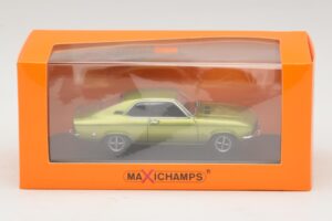 Opel Manta A Vert Métallisé Maxichamps 1:43 940045501 Métal — image 4 sur 4
