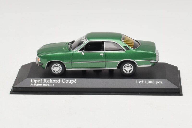 Opel Rekord D Coupé Vert Métallisé Minichamps 1:43 Opel Rekord D Coupé Vert Métallisé Minichamps 1:43 400044022 Métal