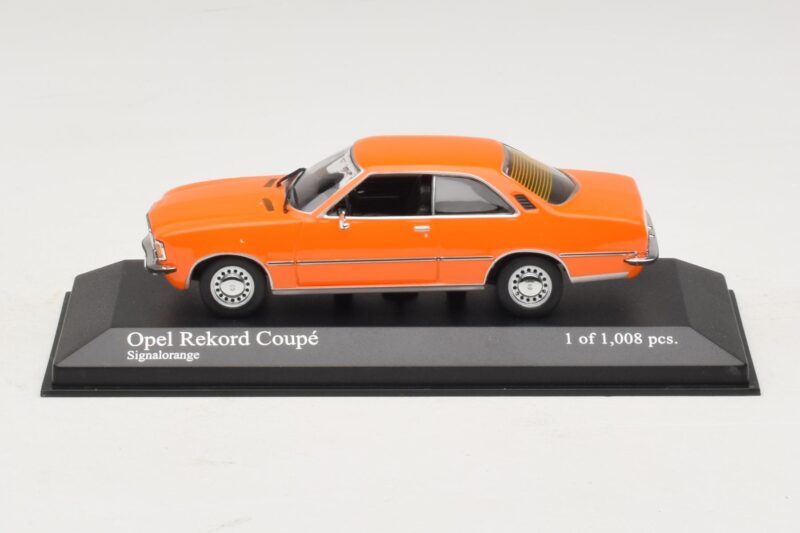 Opel Rekord D Coupé Orange Minichamps 1:43 Opel Rekord D Coupé Orange Minichamps 1:43 400044024 Métal