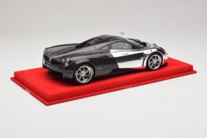Pagani Huayra Chrome Silver Pièce Unique BBR 1:18 P1873CM Résine — image 2 sur 7