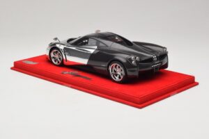 Pagani Huayra Chrome Silver Pièce Unique BBR 1:18 P1873CM Résine — image 5 sur 7