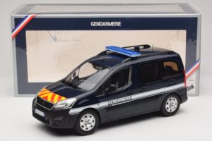 Peugeot Partner Gendarmerie Bleu Foncé Norev 1:18 184890 Métal — image 6 sur 6