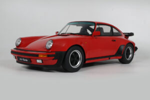 Porsche 911 930 Turbo 3.3 India Red GT Spirit 1:8 GTS802301 Résine