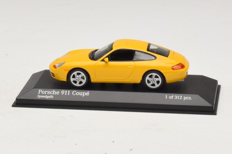 Porsche 911 991 Carrera Jaune Minichamps 1:43 410060221 Métal