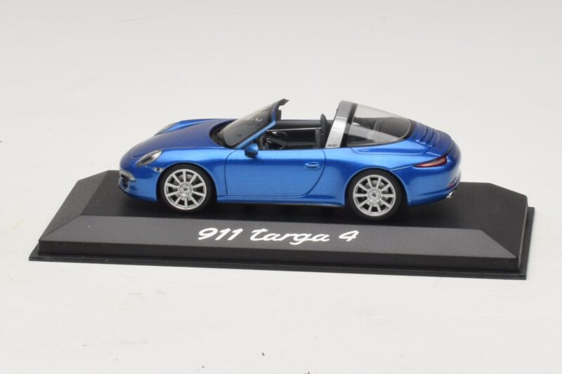 Porsche 911 991 Targa Bleu Métallisé Minichamps 1:43 Porsche 911 991 Targa Bleu Métallisé Minichamps 1:43 WAP0200350E Métal