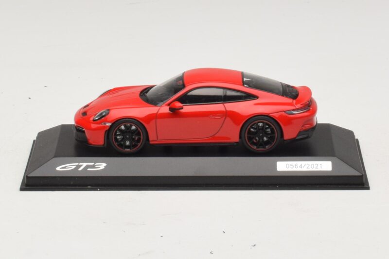 Porsche 911 992 GT3 Touring Rouge Minichamps 1:43 WAP02012617-R1 Métal
