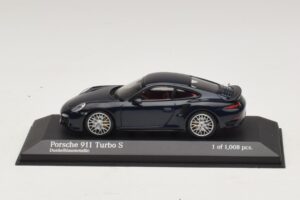 Porsche 911 996 Bleu Métallisé Minichamps 1:43 400061180 Métal