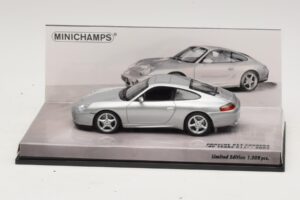 Porsche 911 996 Carrera 40e Anniversaire Argent Minichamps 1:43 436061070 Métal