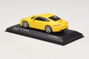 Porsche 911 996 Jaune Minichamps 1:43 400061182 Métal — image 3 sur 4