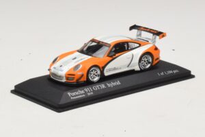 Porsche 911 997 GT3 R Hybrid Presentation 2010 Minichamps 1:43 410108900 Métal — image 2 sur 4
