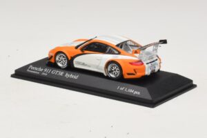Porsche 911 997 GT3 R Hybrid Presentation 2010 Minichamps 1:43 410108900 Métal — image 3 sur 4