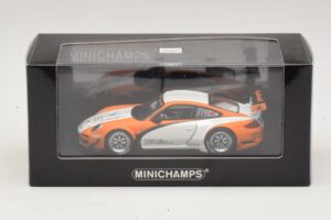 Porsche 911 997 GT3 R Hybrid Presentation 2010 Minichamps 1:43 410108900 Métal — image 4 sur 4