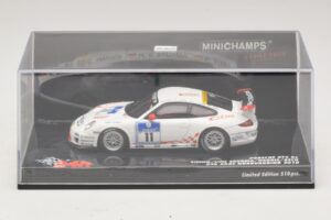 Porsche 911 997 GT3 RS #11 24 Hours Nurburgring 2010 Minichamps 1:43 437106711 Métal — image 5 sur 5