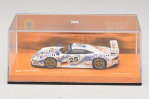 Porsche 911 GT1 #25 B. Wollek / T. Boutsen / H-J. Stuck 24 Hours of Le Mans 1996 Minichamps 1:43 403966625 Métal — image 4 sur 5