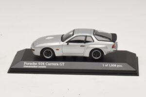 Porsche 924 Carrera GT Argent Minichamps 1:43 400066121 Métal