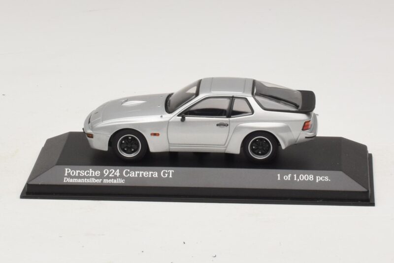 Porsche 924 Carrera GT Argent Minichamps 1:43 400066121 Métal