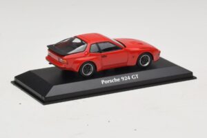 Porsche 924 GT Rouge Maxichamps 1:43 940066120 Métal — image 2 sur 4
