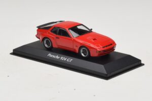 Porsche 924 GT Rouge Maxichamps 1:43 940066120 Métal — image 3 sur 4