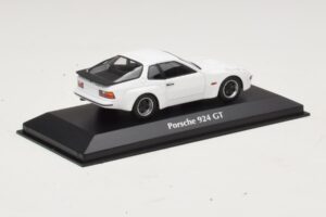 Porsche 924 GT Blanc Maxichamps 1:43 940066121 Métal — image 2 sur 4