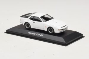 Porsche 924 GT Blanc Maxichamps 1:43 940066121 Métal — image 3 sur 4