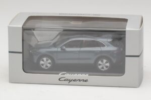 Porsche Cayenne E3 Blue Metallic Minichamps 1:43 WAP0203110J Métal — image 4 sur 4