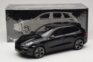 Porsche Cayenne Turbo S 92A Noir Métallisé Minichamps 1:18 110062100 Métal — image 8 sur 8