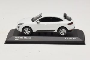 Porsche Macan 95B Blanc Minichamps 1:43 410062601 Métal