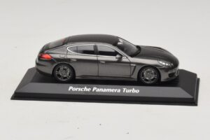 Porsche Panamera 970 Turbo Gris Métallisé Maxichamps 1:43 940062371 Métal