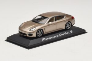 Porsche Panamera 970 Turbo S Bronze Métallisé Minichamps 1:43 WAP0200600E Métal — image 2 sur 4