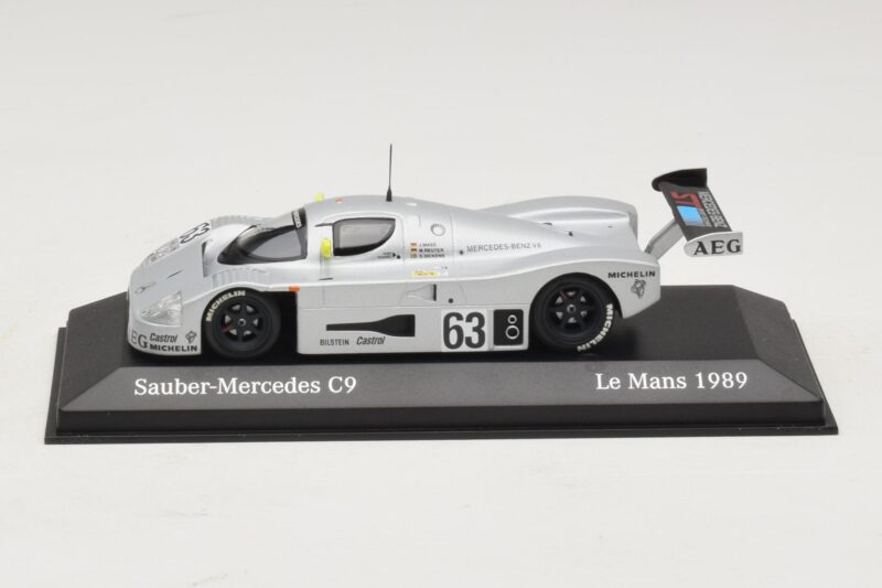Sauber Mercedes C9 #63 J. Mass / M. Reuter / S. Dickens Winners 24 Hours of Le Mans 1989 Minichamps 1:43 Sauber Mercedes C9 #63 J. Mass / M. Reuter / S. Dickens Winners 24 Hours of Le Mans 1989 Minichamps 1:43 B66041033 Métal